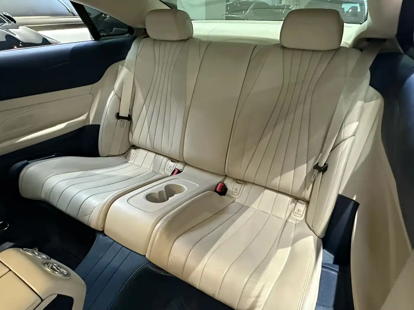 Mercedes-Benz E-Class (Import) 2023 E 260 Coupe фото 6