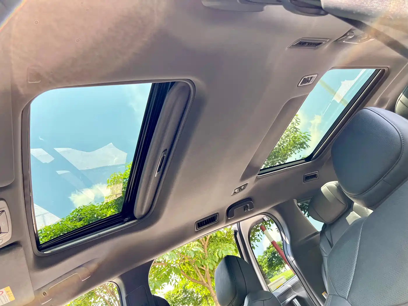 Toyota Sienna 2021 2.5L Hybrid Ultimate Edition фото 20