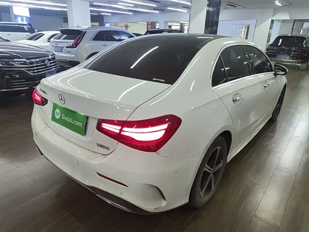 Mercedes-Benz A-Class 2023 A 200 L Fashion фото 7