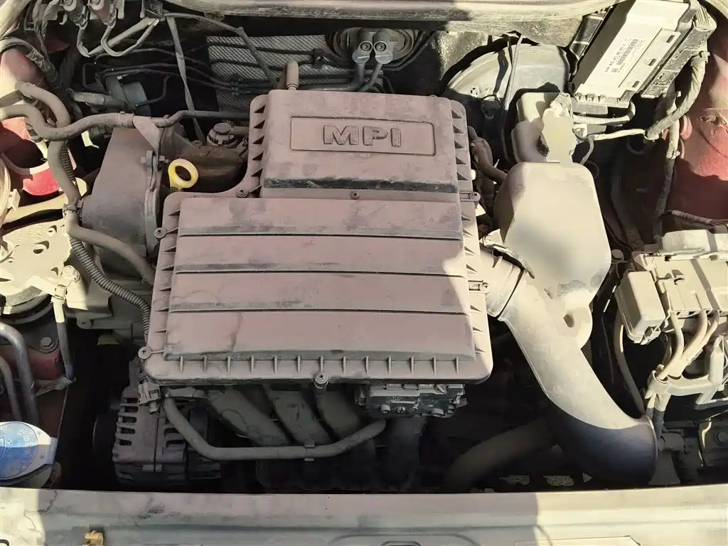 Volkswagen Polo 2016 1.4L Manual Trend фото 11