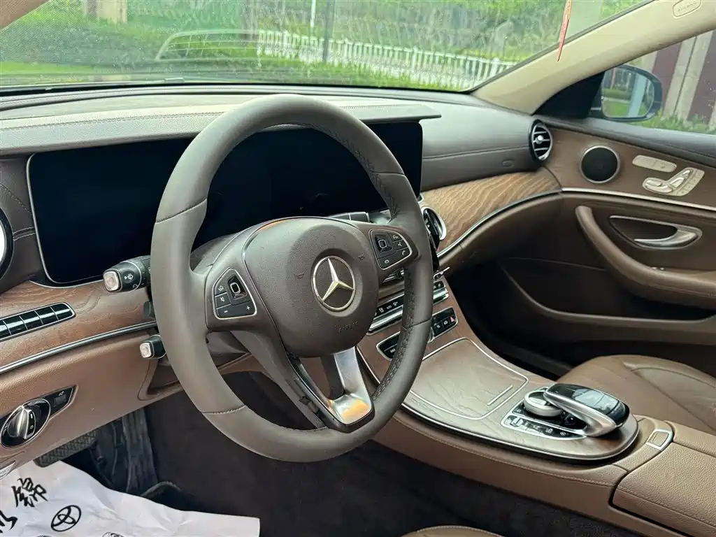 Mercedes-Benz E-Class 2018 Facelift E 300 L Sport Luxury фото 11