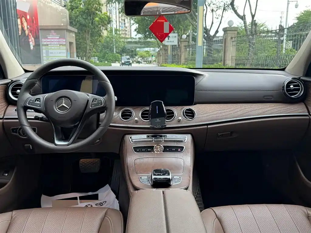 Mercedes-Benz E-Class 2018 Facelift E 300 L Sport Luxury фото 8