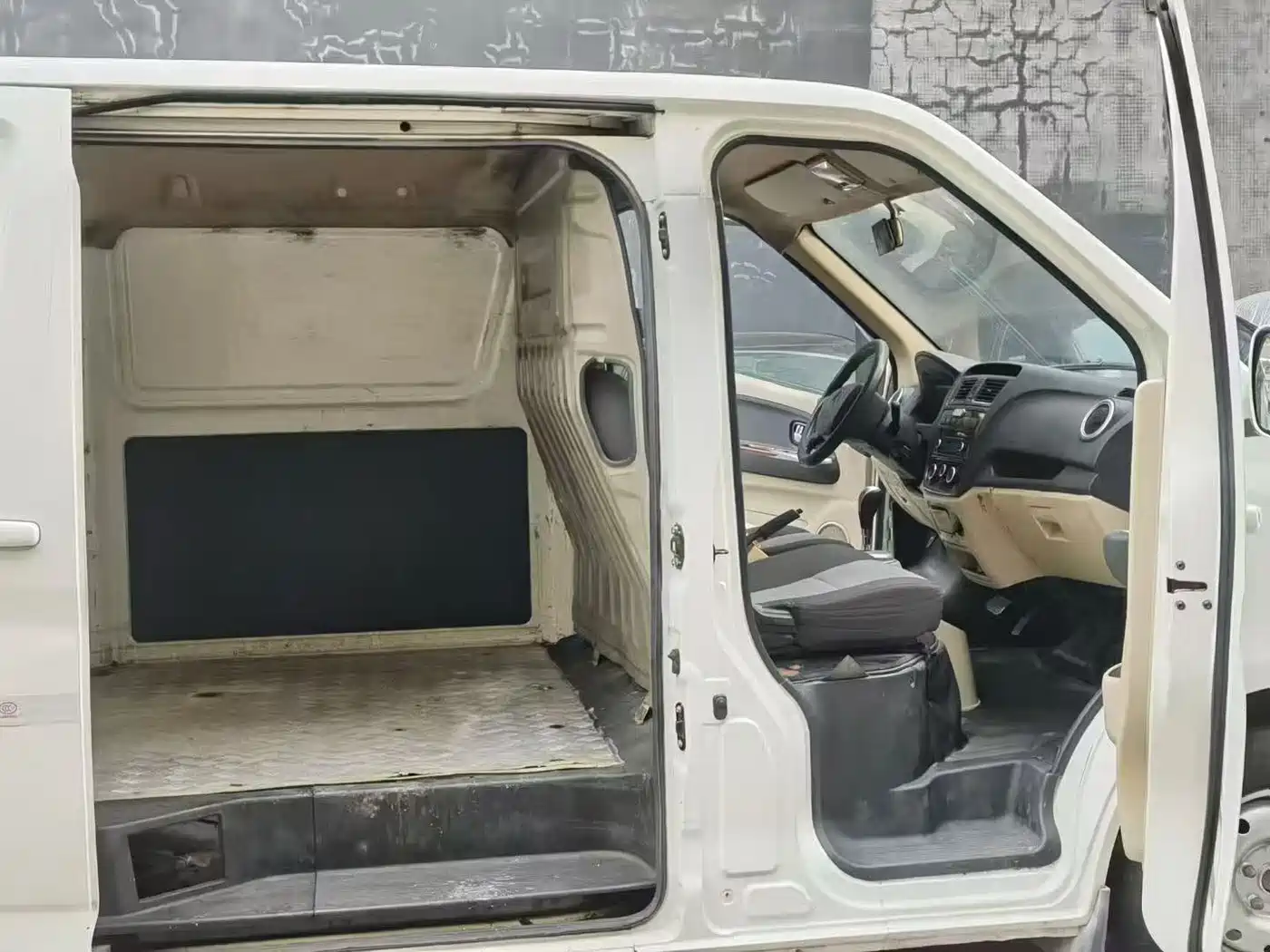 CHANGAN CHANGAN RUIXING EM80