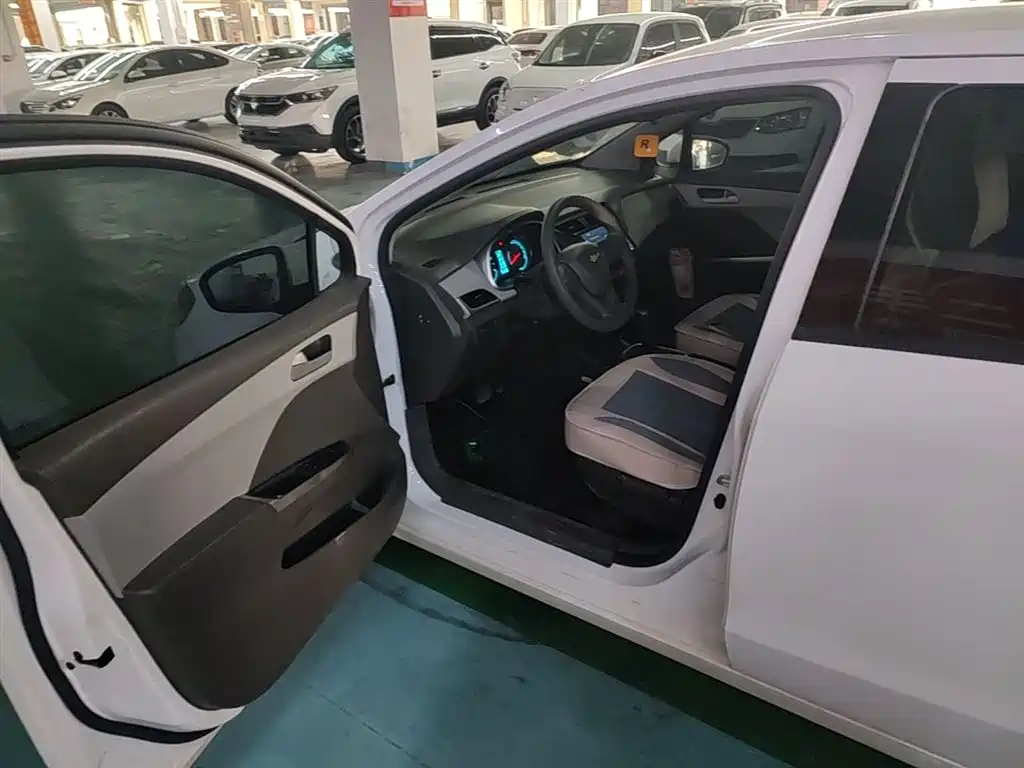 Chevrolet Lova RV 2016 1.5L Automatic Easy-Ride фото 16