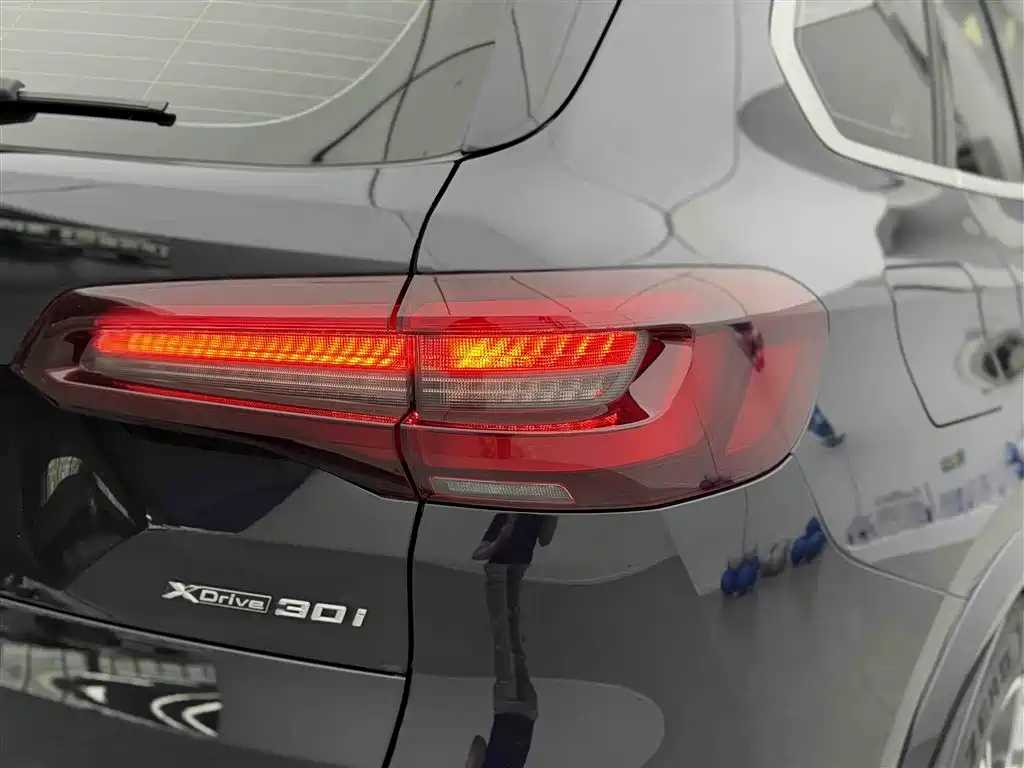BMW X5 (Import) 2020 xDrive30i M Sport Package фото 33