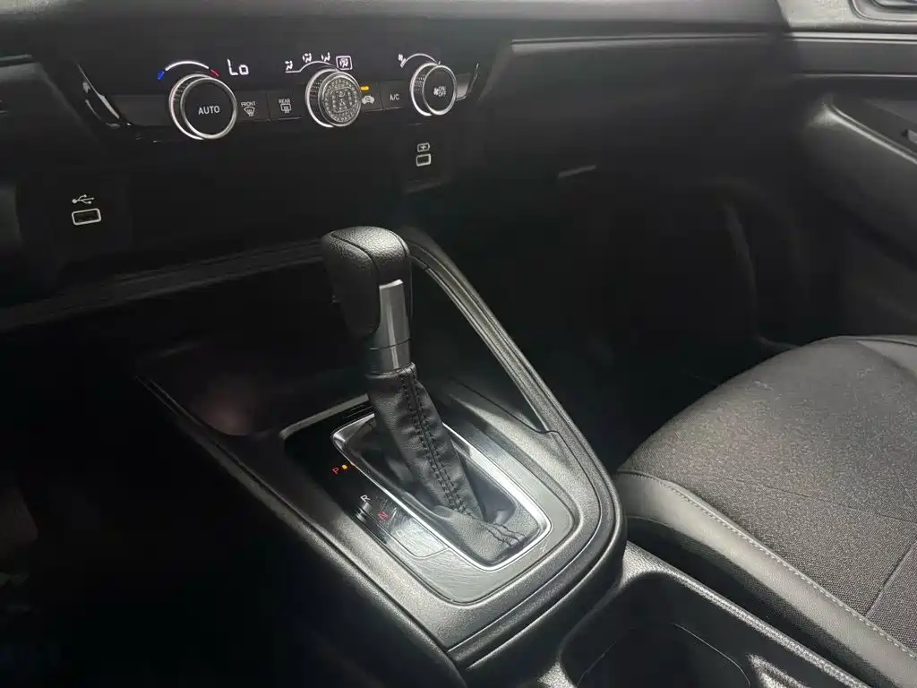 Photo 11 - Honda Vezel