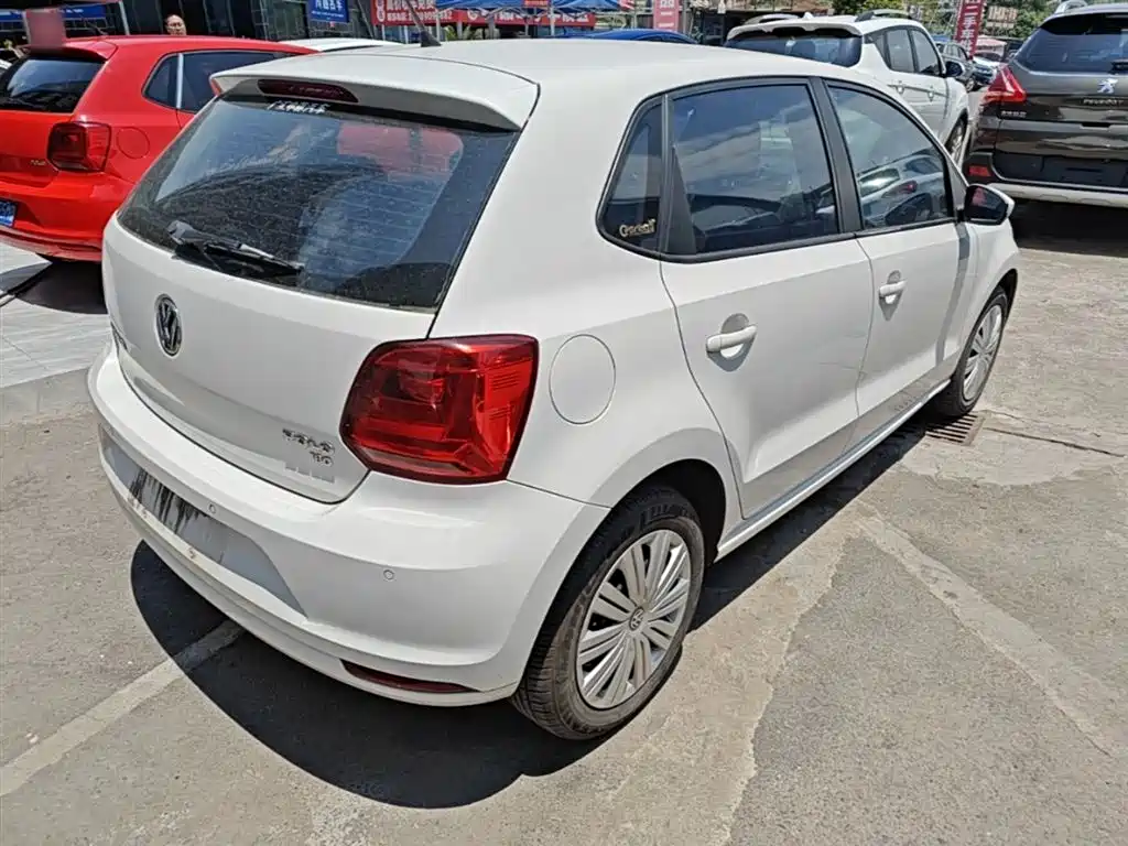 Volkswagen Polo 2016 1.6L Automatic Comfort фото 7
