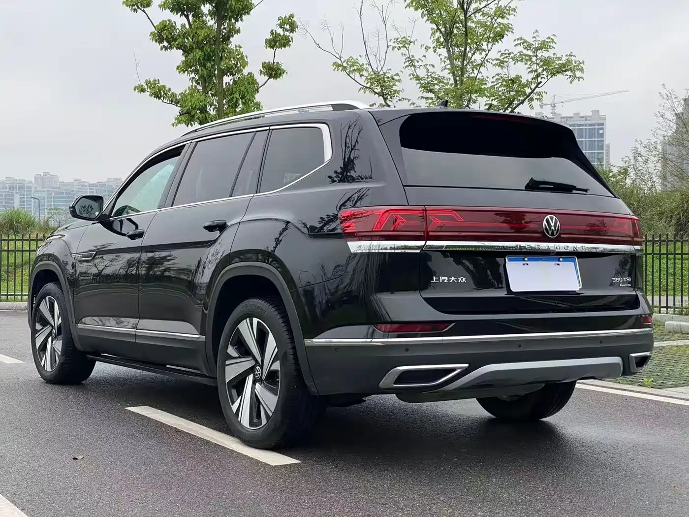 Volkswagen Teramont 2023 380TSI AWD Premium Luxury Edition фото 7