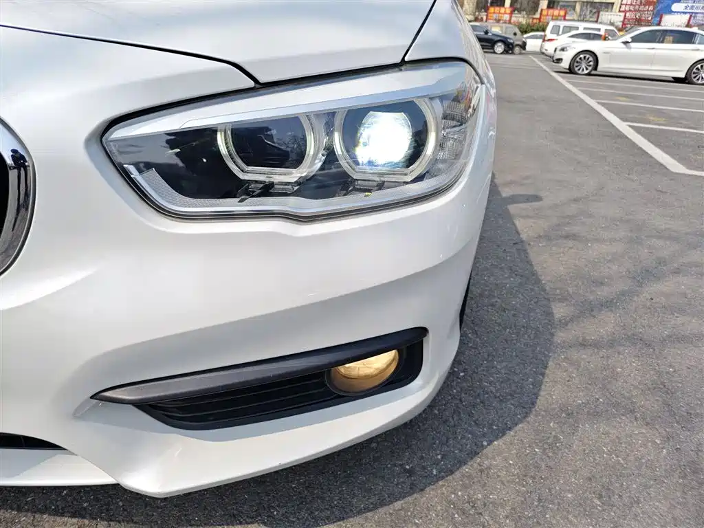 BMW 1 Series (Import) 2015 120i Leading фото 18