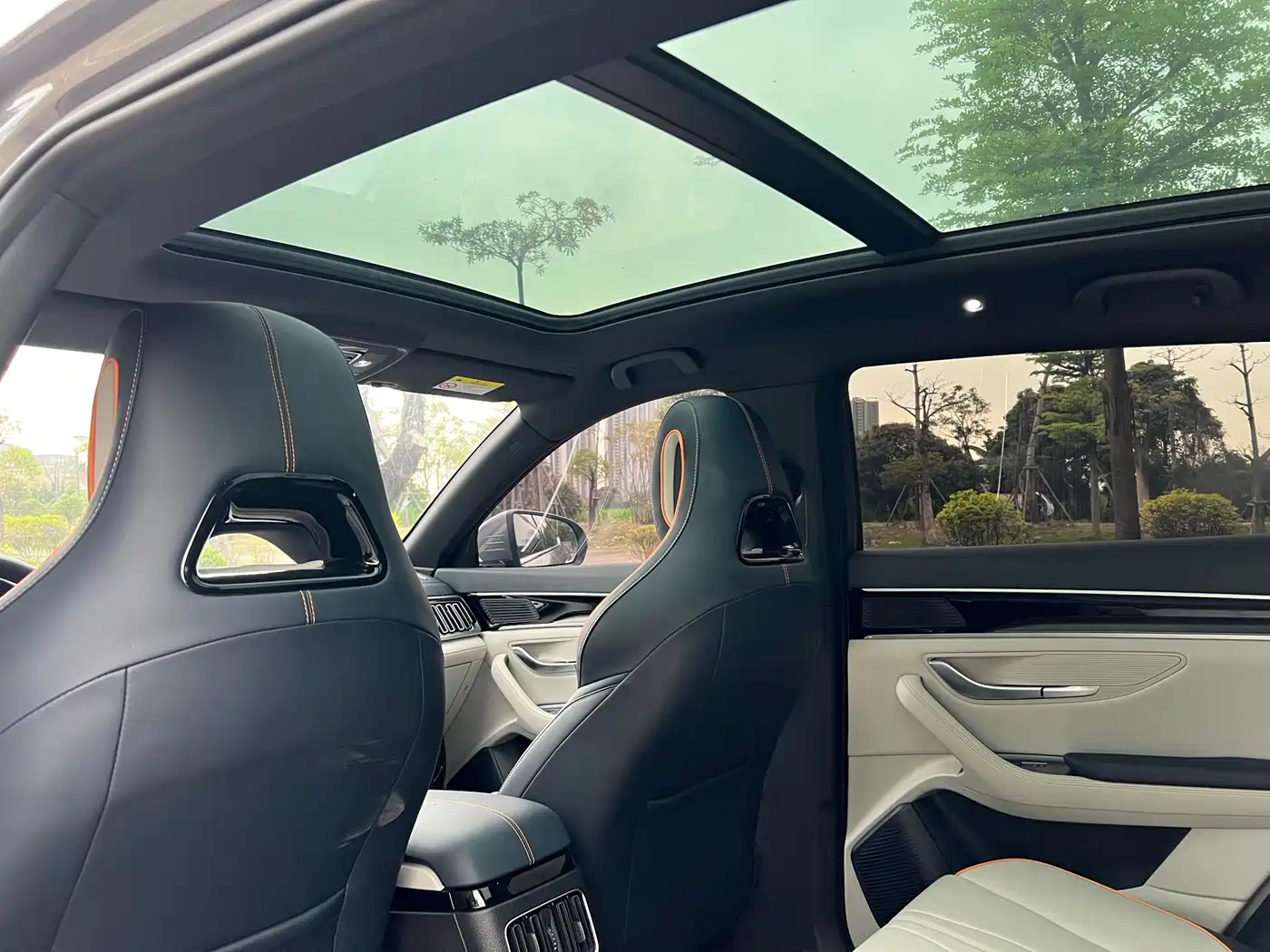 BYD Song PLUS PHEV 2023 Champion Edition DM-i 110KM Flagship фото 17