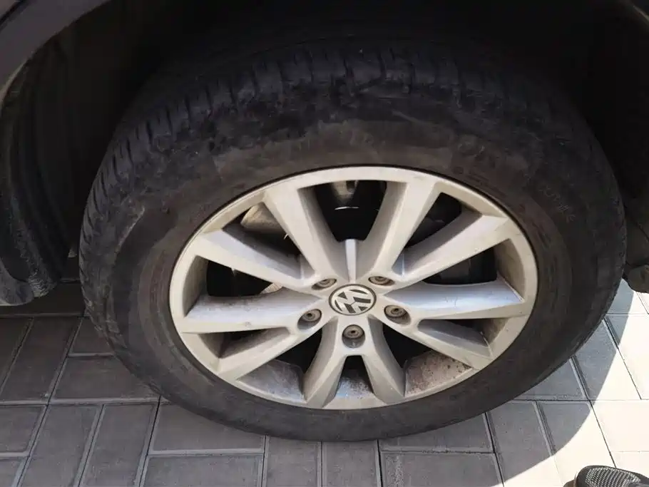 Volkswagen Touareg 2017 3.0TSI Explorer Edition фото 6