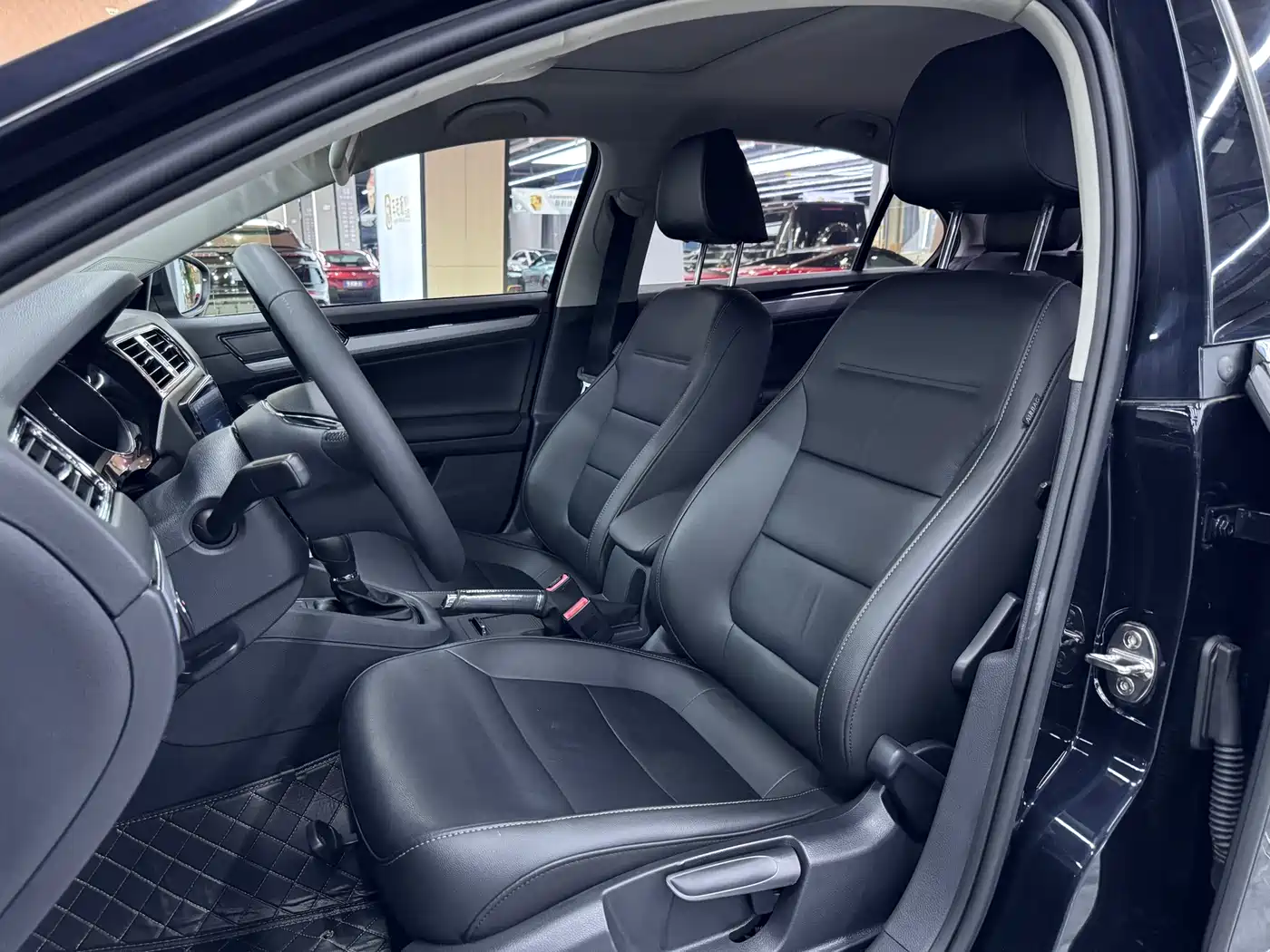 Volkswagen Sagitar 2018 280TSI DSG Comfort фото 5