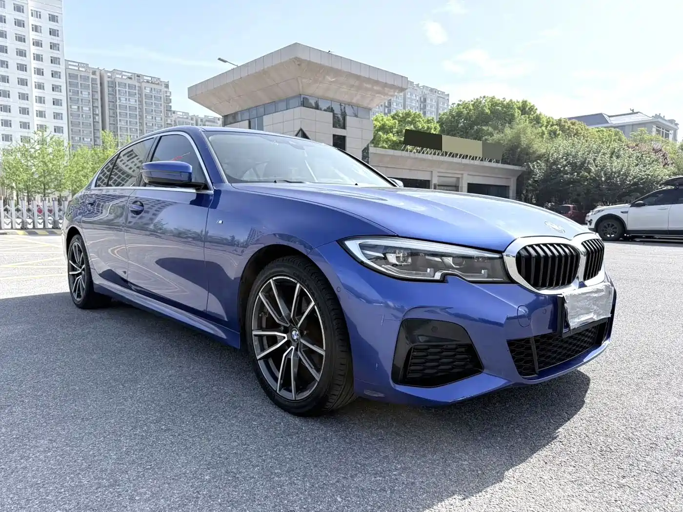 BMW 3 Series 2020 Facelift 325Li Launch Edition фото 3