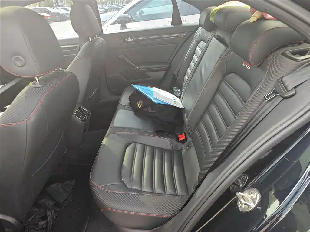 Volkswagen Lamando 2017 2.0T GTS фото 15