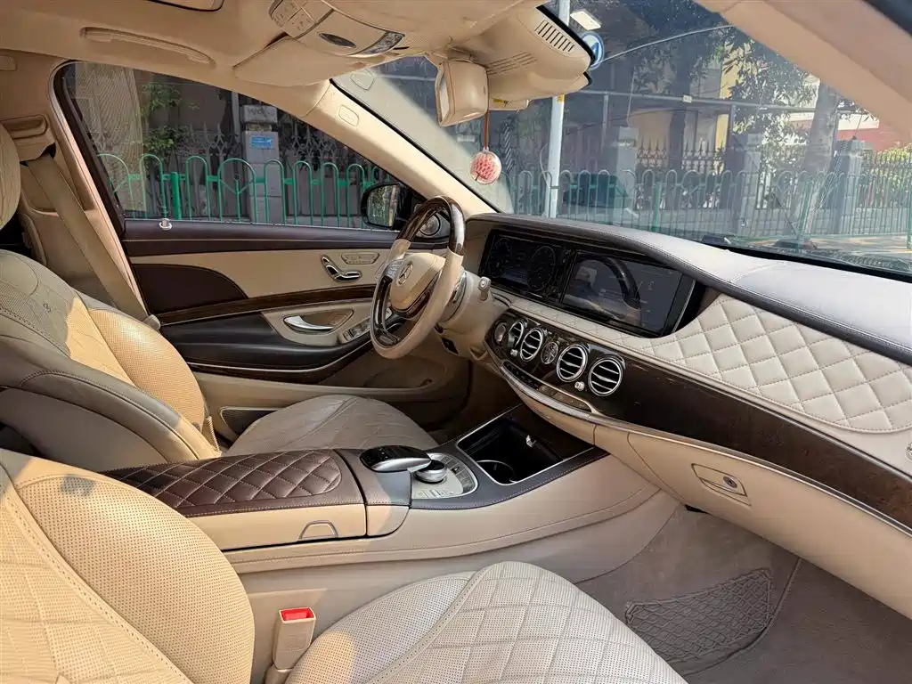 Mercedes-Benz Maybach S-Class 2015 S 600 фото 12