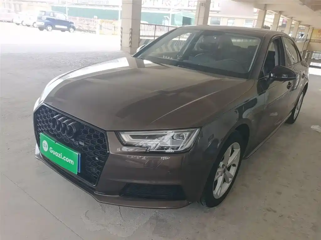 Audi A4L 2017 40 TFSI Fashion Edition