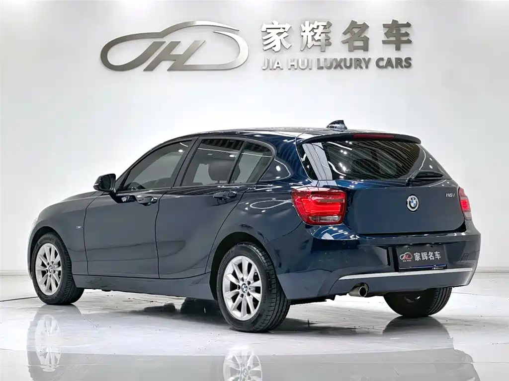 BMW 1 Series (Import) 2013 Facelift 116i Urban Model фото 5