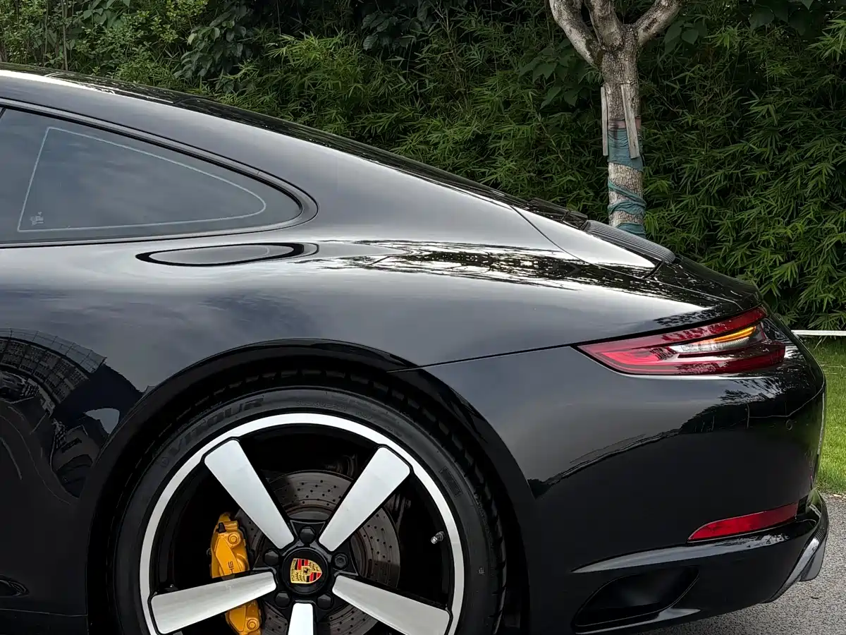 Porsche 911 2016 Carrera 4 3.0T фото 9