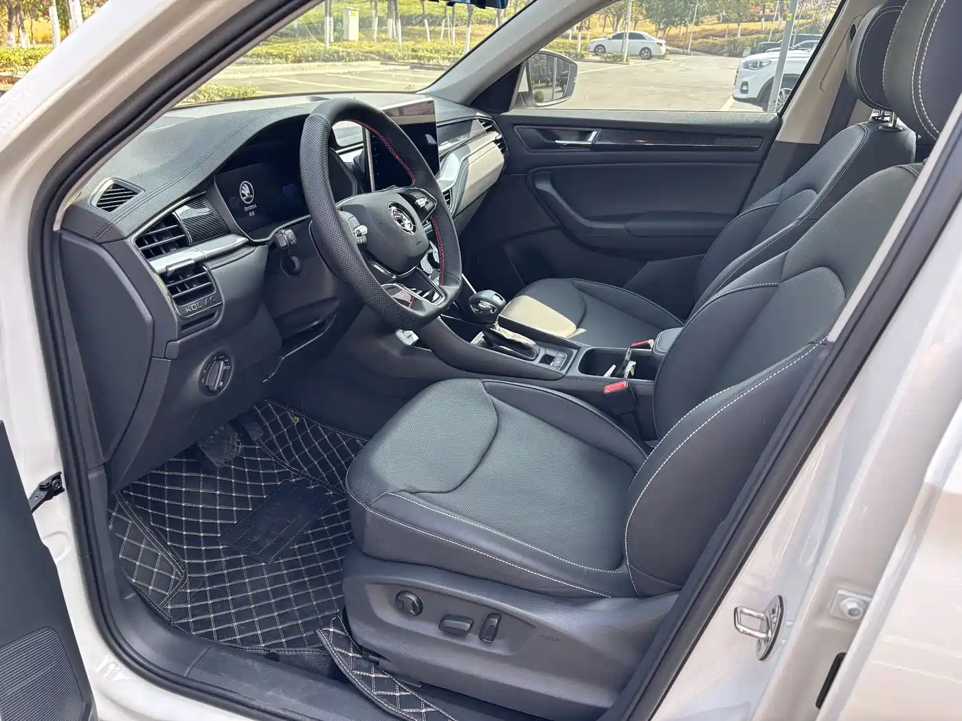 Škoda Kodiaq 2025 TSI330 5-Seater FWD Capability Edition фото 9