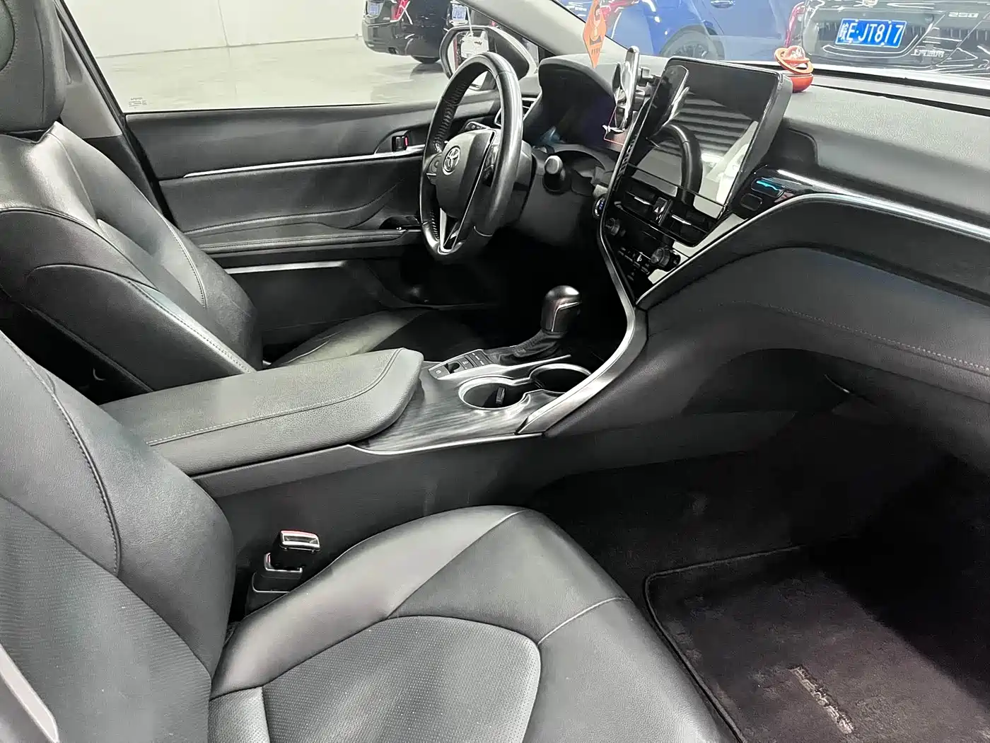 Toyota Camry 2021 2.0G Luxury Edition фото 10
