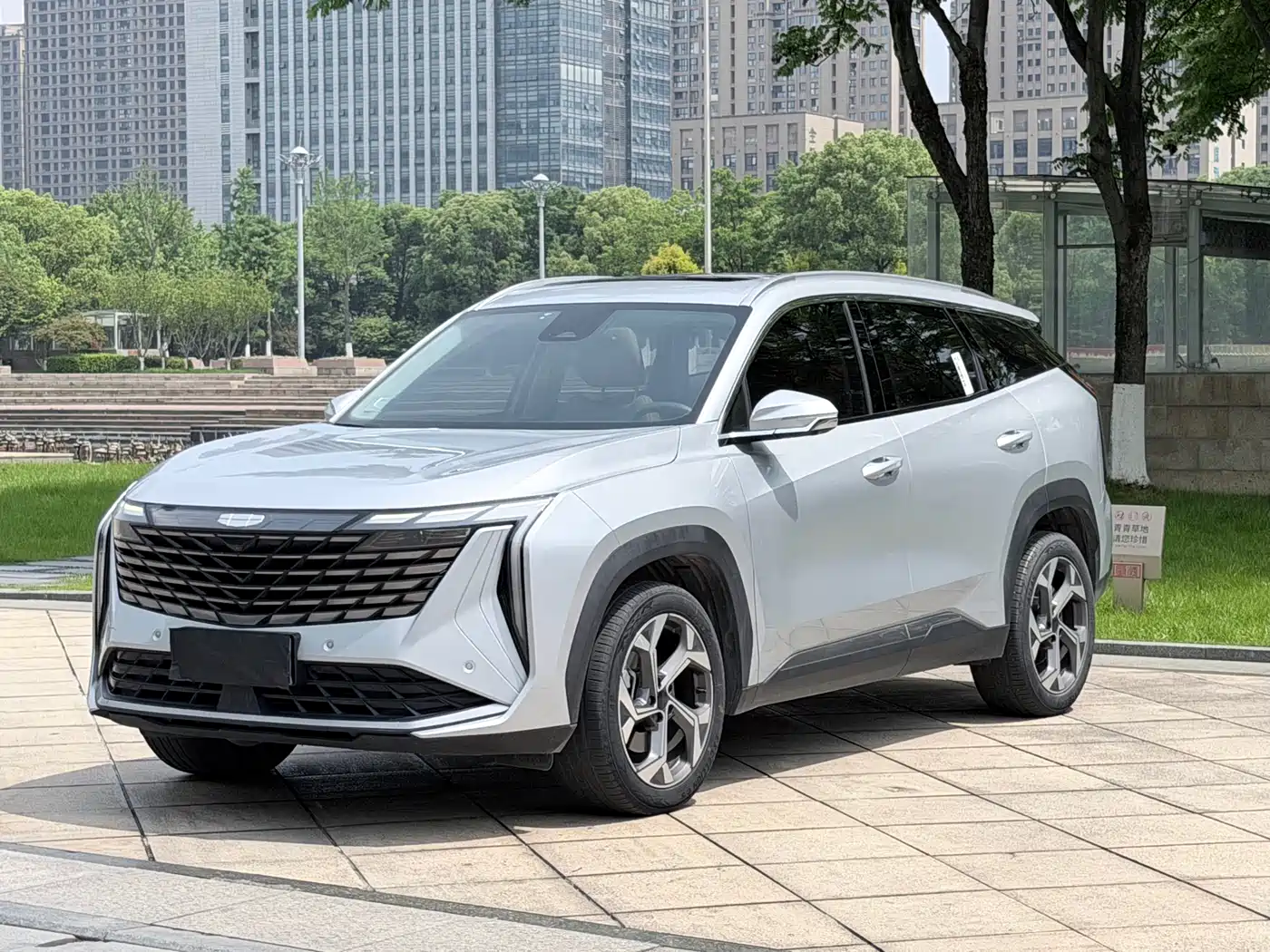 Geely Boyue L 2023 1.5TD DCT Premium