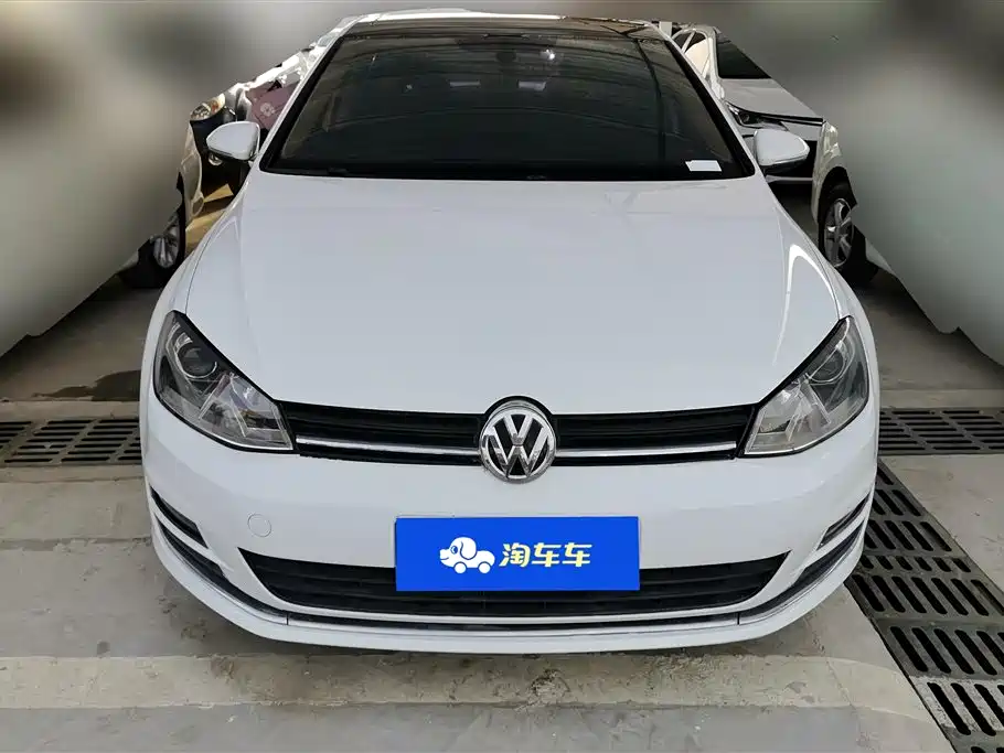 Volkswagen Golf 2016 230TSI Automatic Luxury фото 2