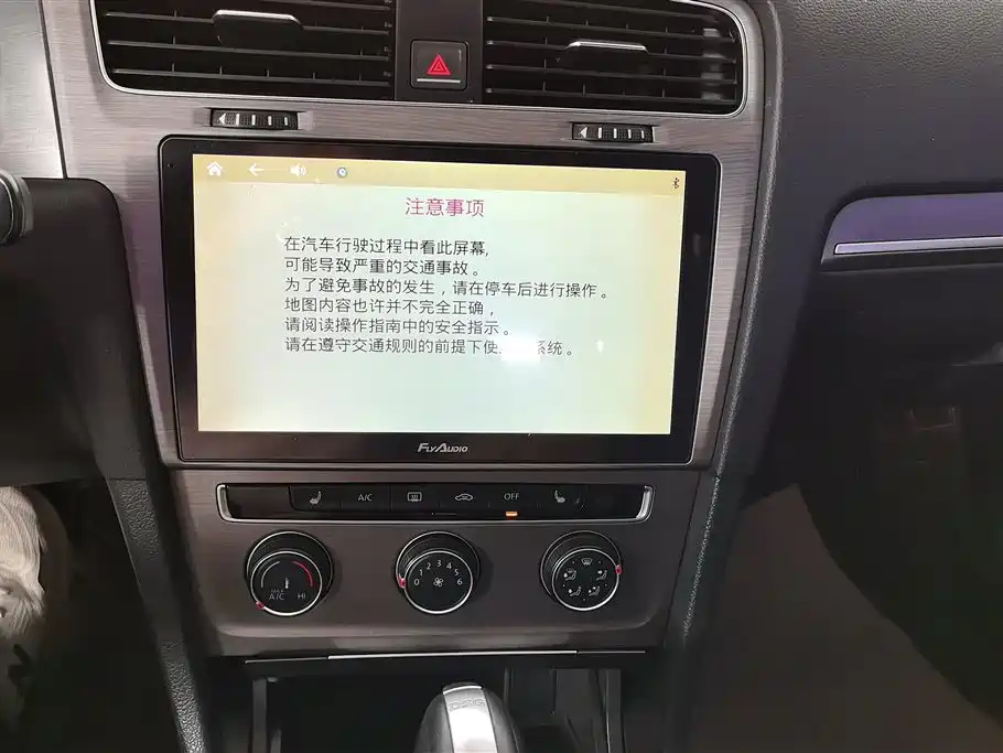 Volkswagen Golf 2016 230TSI Automatic Luxury фото 13
