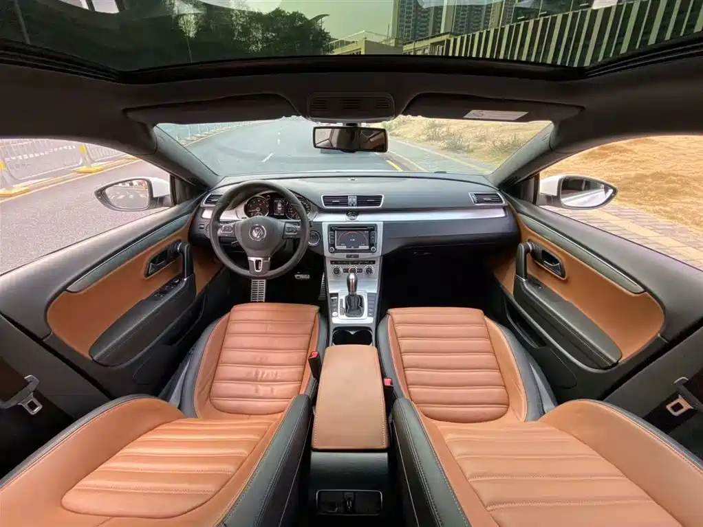 Volkswagen FAW-Volkswagen CC 2015 1.8TSI Luxury фото 12