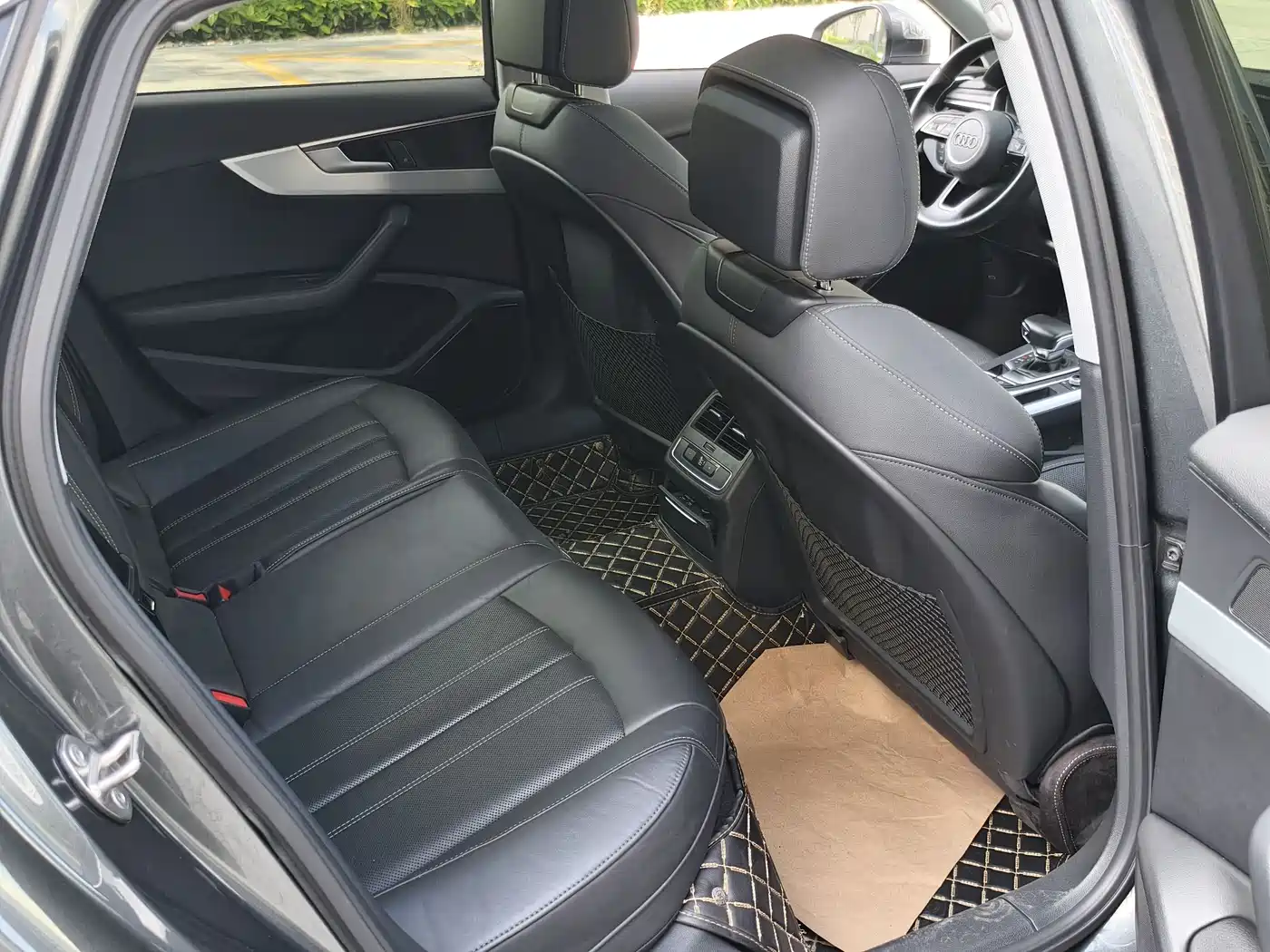 Audi A4L 2020 40 TFSI Luxury Dynamic фото 13