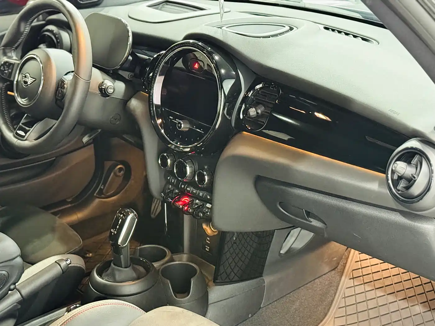 MINI JCW 2022 Facelift 2.0T JOHN COOPER WORKS ALL-IN фото 13
