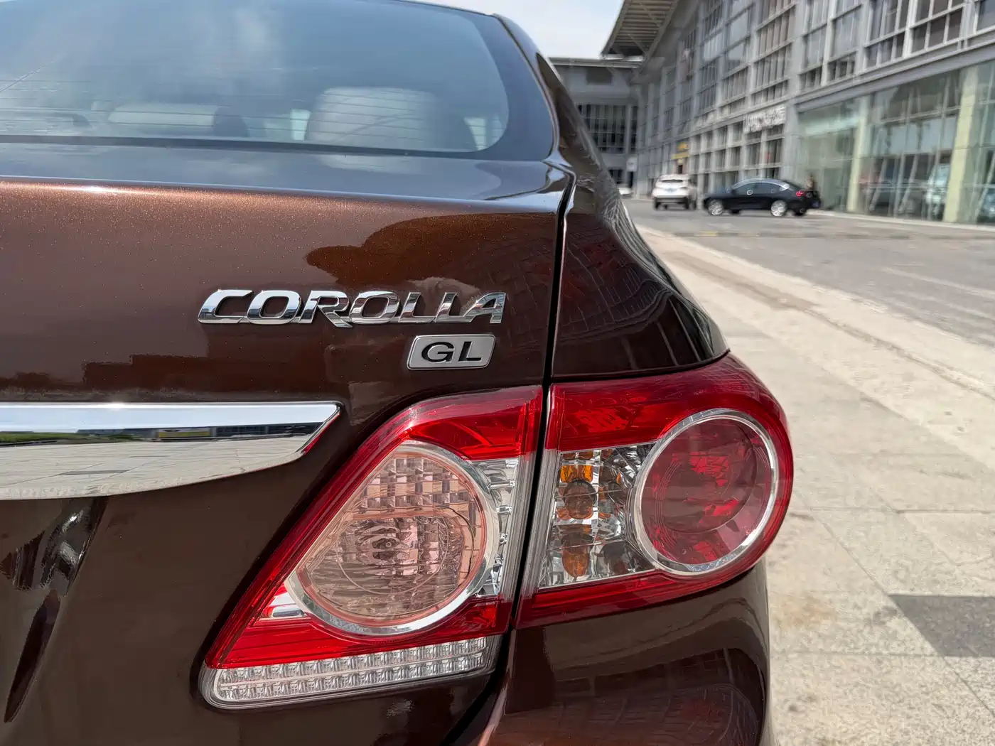 Toyota Corolla 2013 Special Edition 1.6L Auto Ultimate Cool GL фото 15