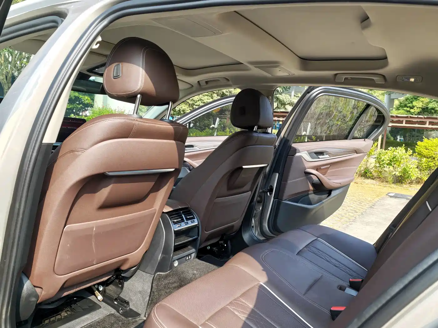 BMW 5 Series 2021 530Li Leading Luxury Package фото 6