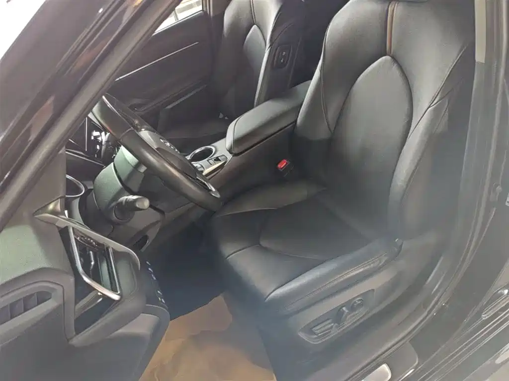 Toyota Camry 2021 2.0G Luxury Edition фото 15