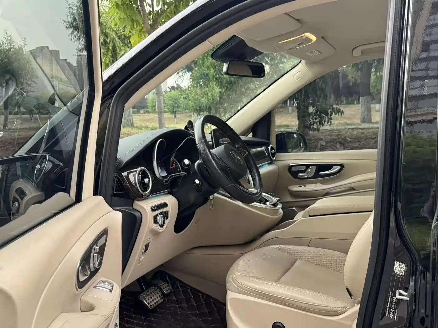 Mercedes-Benz V-Class 2018 V 260 L Premium Long Wheelbase Edition China VI фото 8