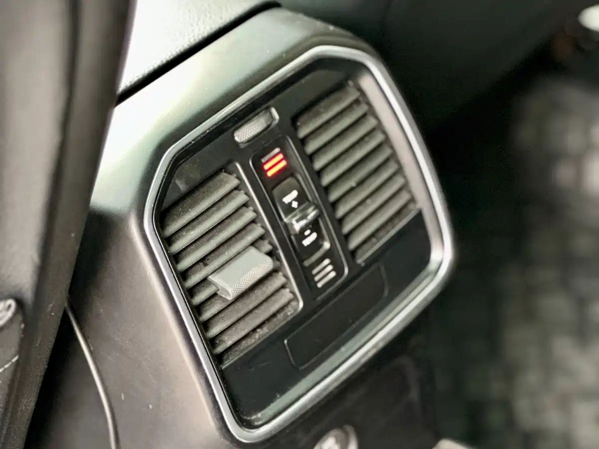 Porsche Macan 2018 Macan 2.0T фото 35