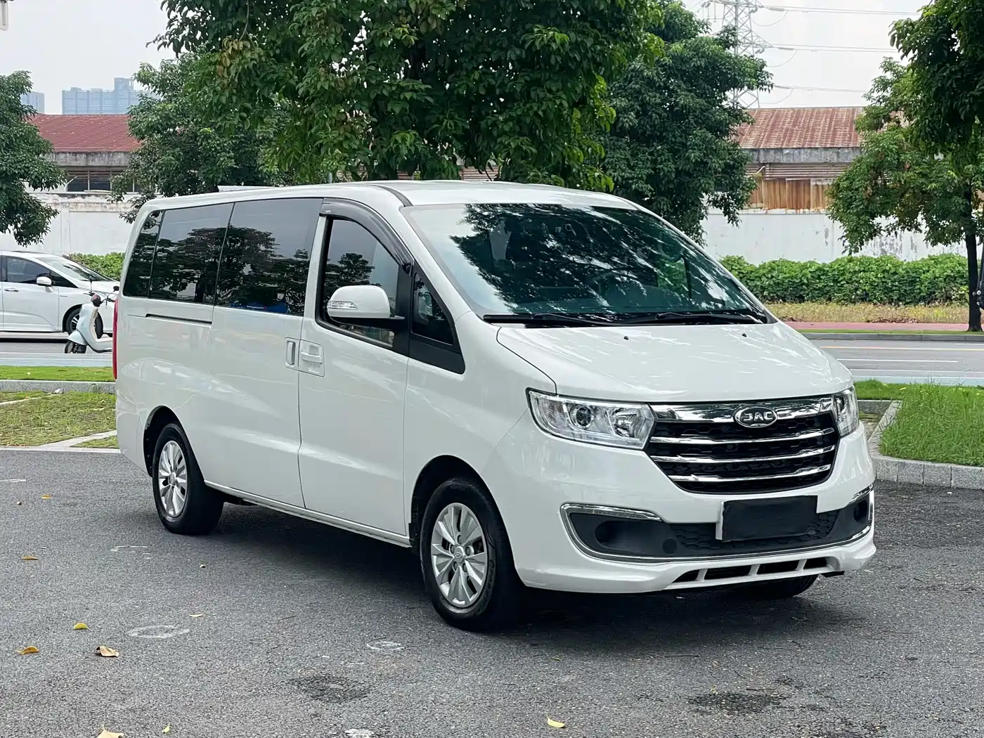 JAC Refine M3 2024 2023 PLUS 1.5T Classic 5/7-seater