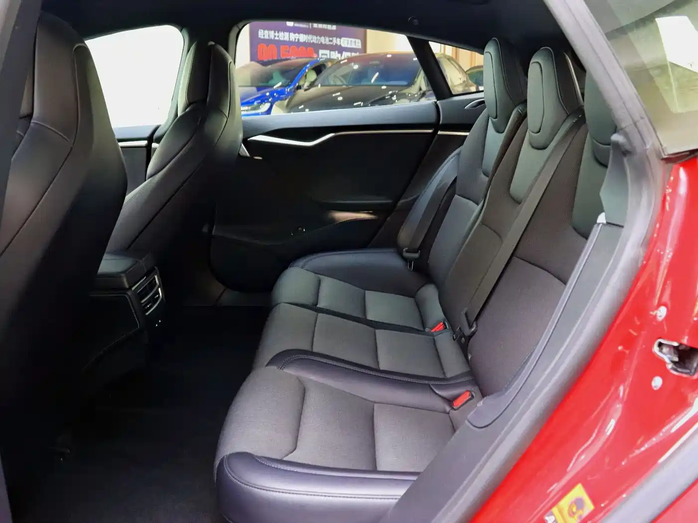 TESLA MODEL S