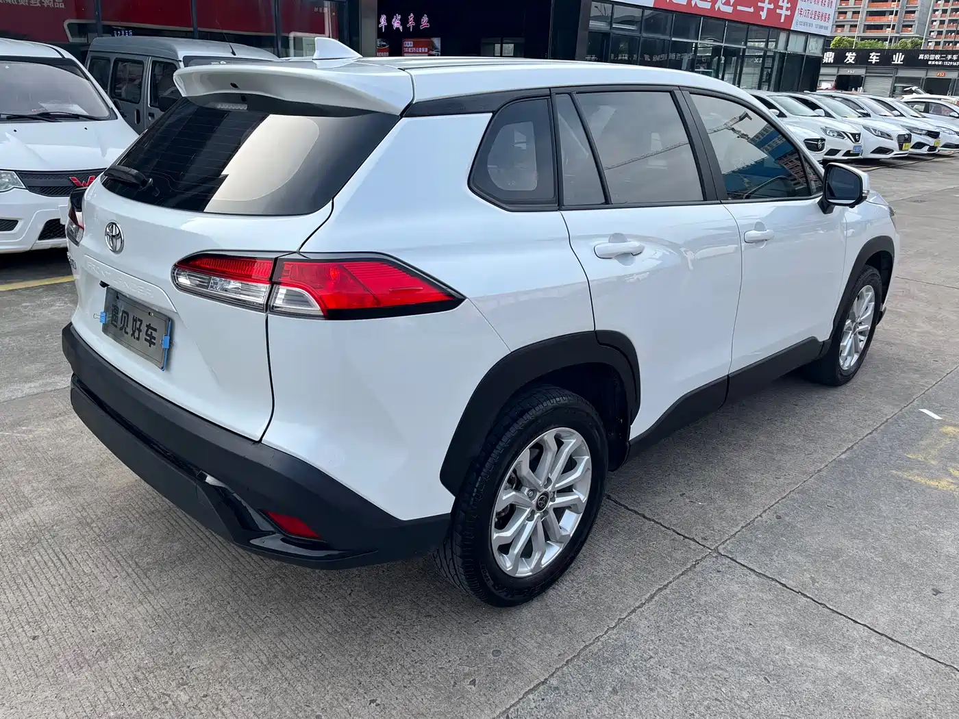 Toyota Frontlander 2024 2.0L CVT Leading Edition фото 13