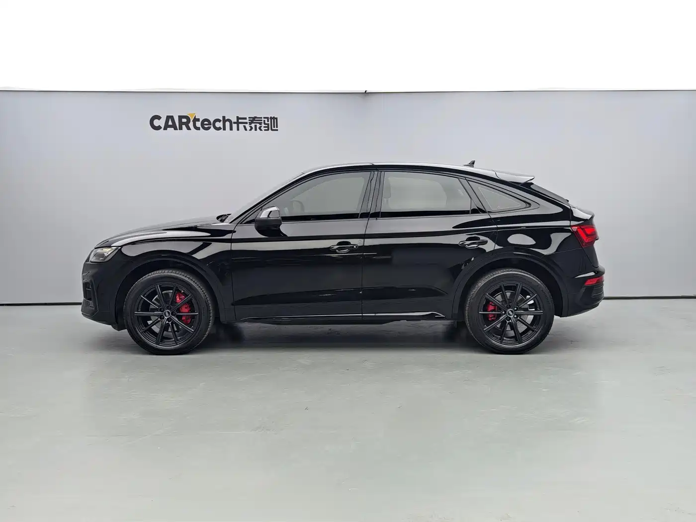 Audi Q5L Sportback 2022 40 TFSI Luxury фото 3