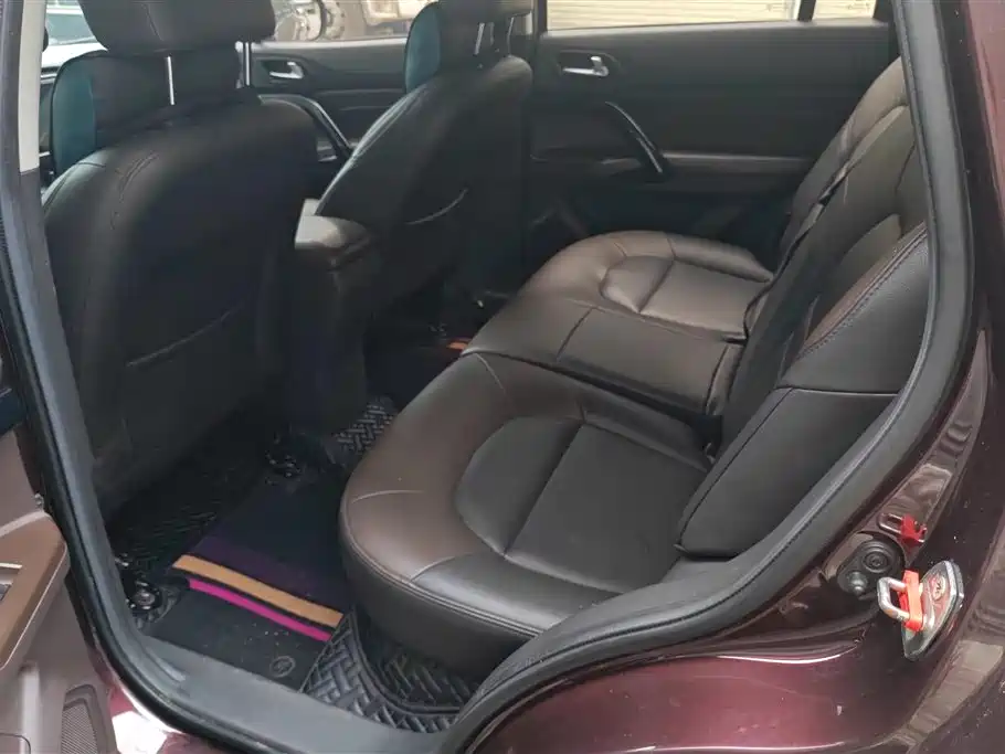 GAC Trumpchi Trumpchi GS4 2015 200T Manual Elite Edition фото 11
