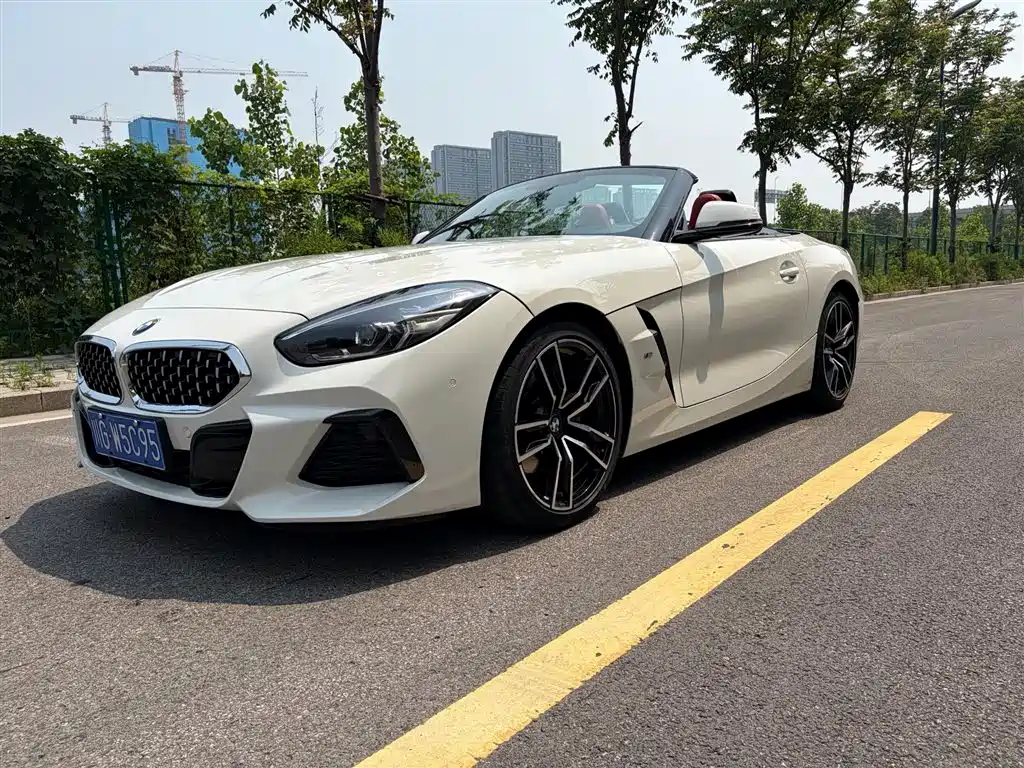 BMW Z4 2020 sDrive 25i Scorching Sun Limited Edition