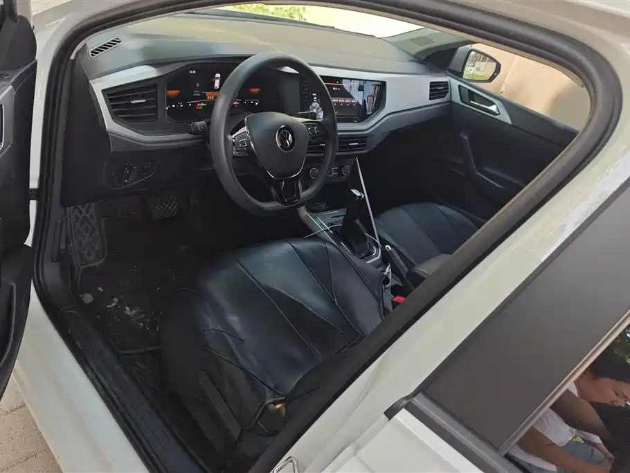 Volkswagen Polo 2023 Facelift Plus 1.5L Auto Joyful Living Edition фото 9