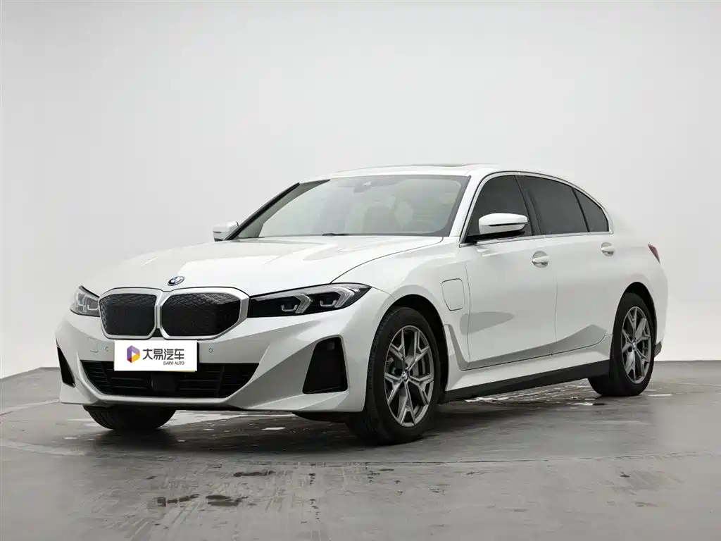 BMW i3 2025 eDrive 35 L