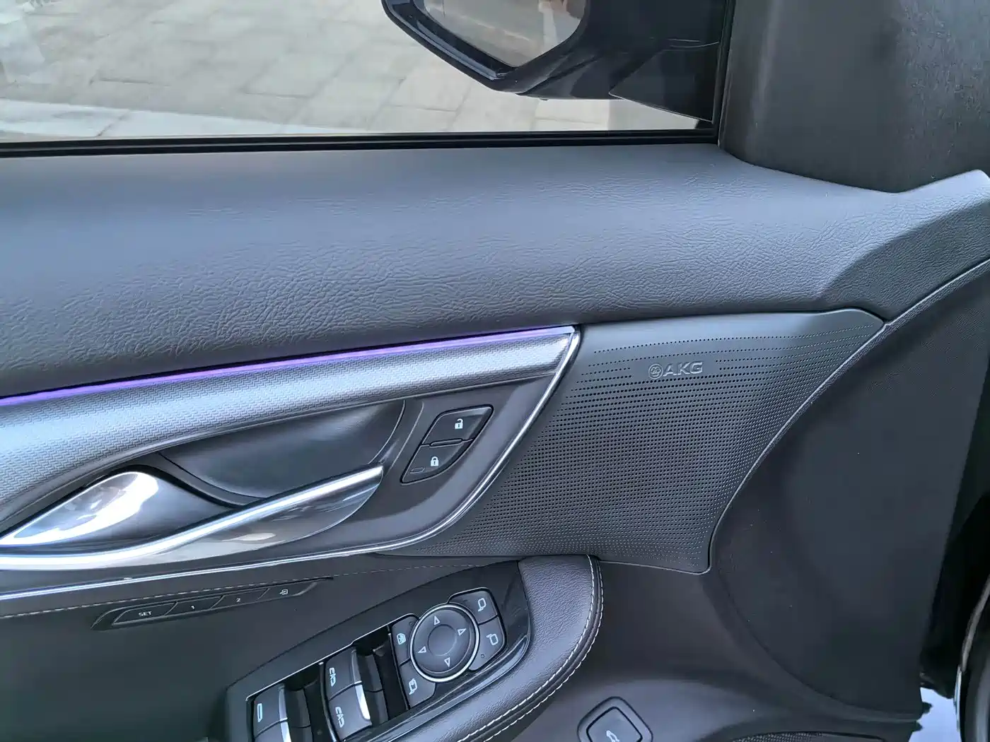 Cadillac CT5 2024 28T Luxury Model Pro фото 13