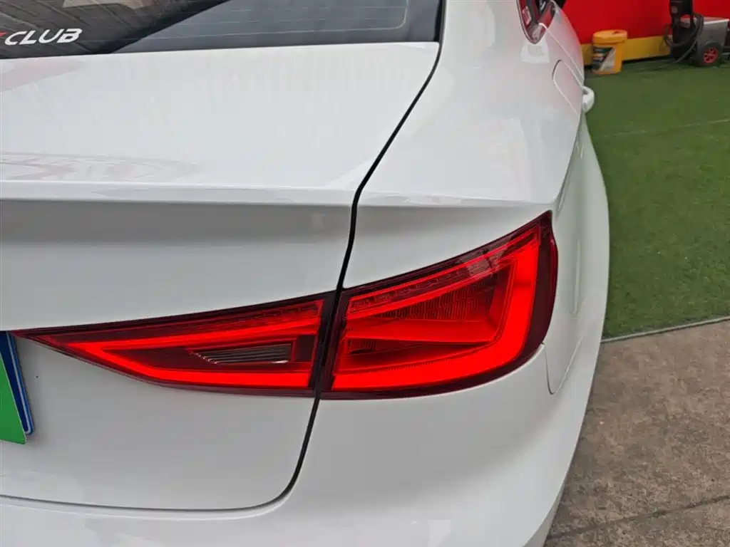 Audi A3 2014 Limousine 35 TFSI Auto Comfort фото 8
