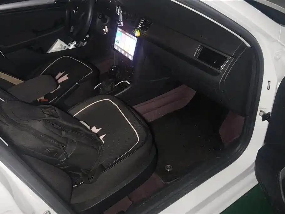 Volkswagen Bora 2019 Bora Legend 1.5L Automatic Fashion China VI фото 8