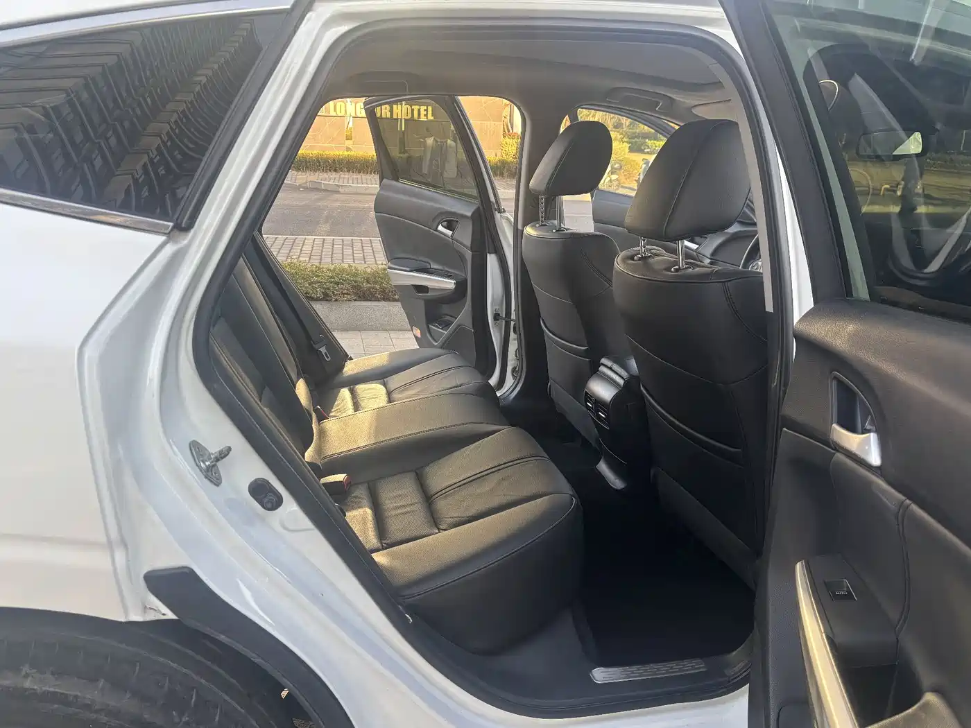 Honda Crosstour 2016 2.4L Luxury Navigation Edition фото 11