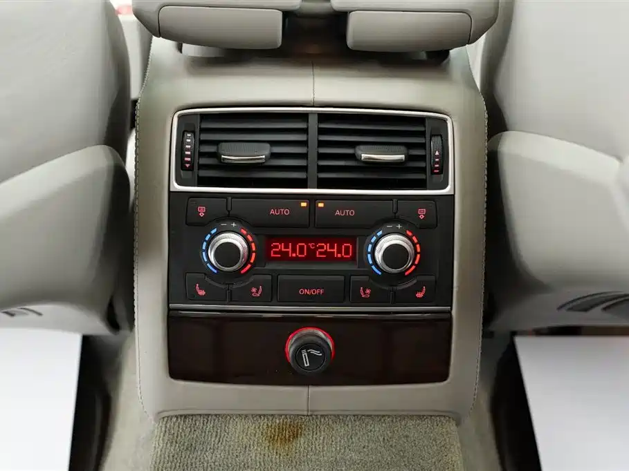 Фото 20 - Audi A8