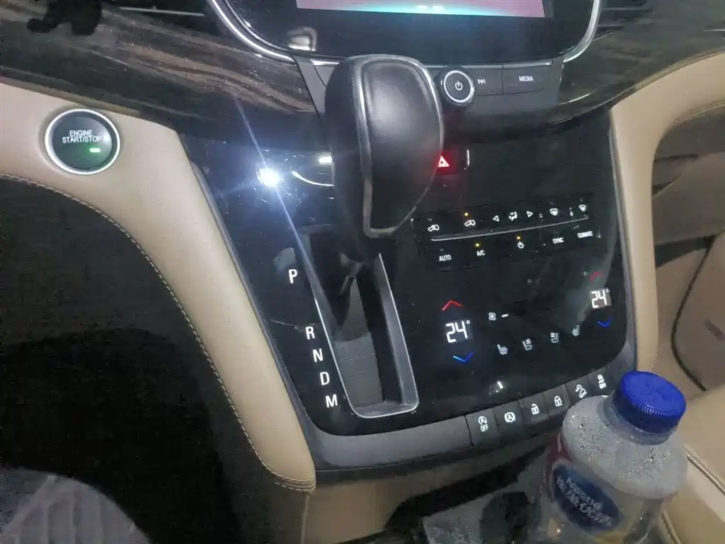 Buick GL8 2018 ES 28T Flagship Type China VI фото 7