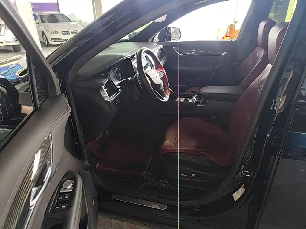 Cadillac XT6 2020 2020 Facelift 28T 6-Seater 4WD Leading Sport Edition